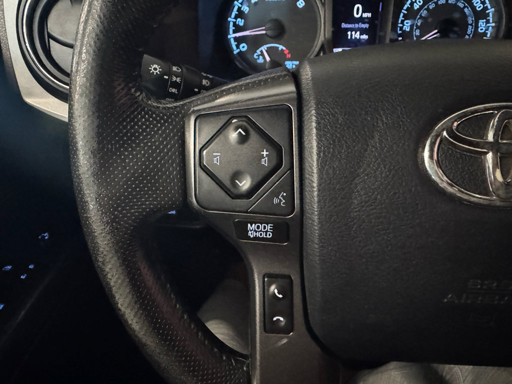 Used 2019 Toyota Tacoma TRD Off-Road image 23