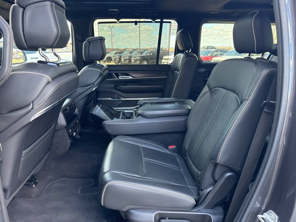 Used 2024 Jeep Grand Wagoneer L Series II w/ Quick Order Packagew 28T AWD/4WD image 25