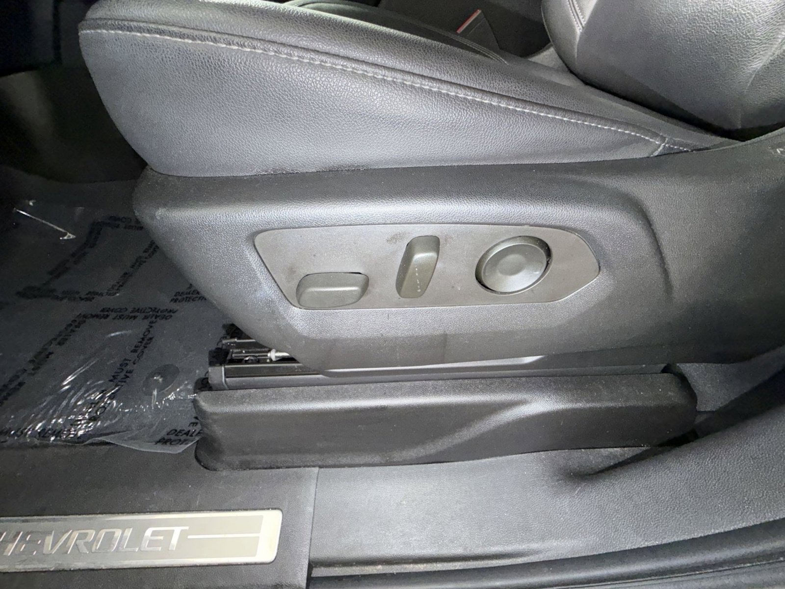 Used 2022 Chevrolet Tahoe Z71 w/ Luxury Package image 14