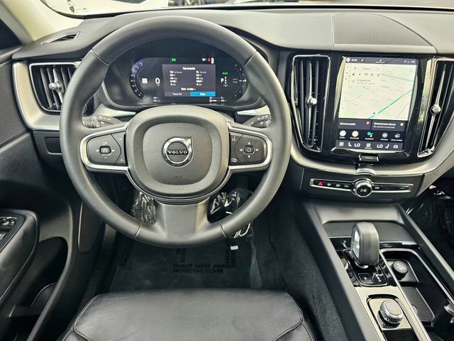 Used 2024 Volvo XC60 T8 Core AWD/4WD image 31