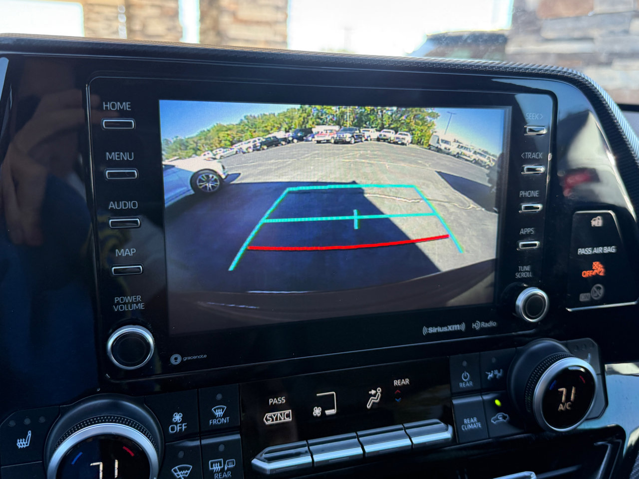 Used 2021 Toyota Highlander XSE image 26