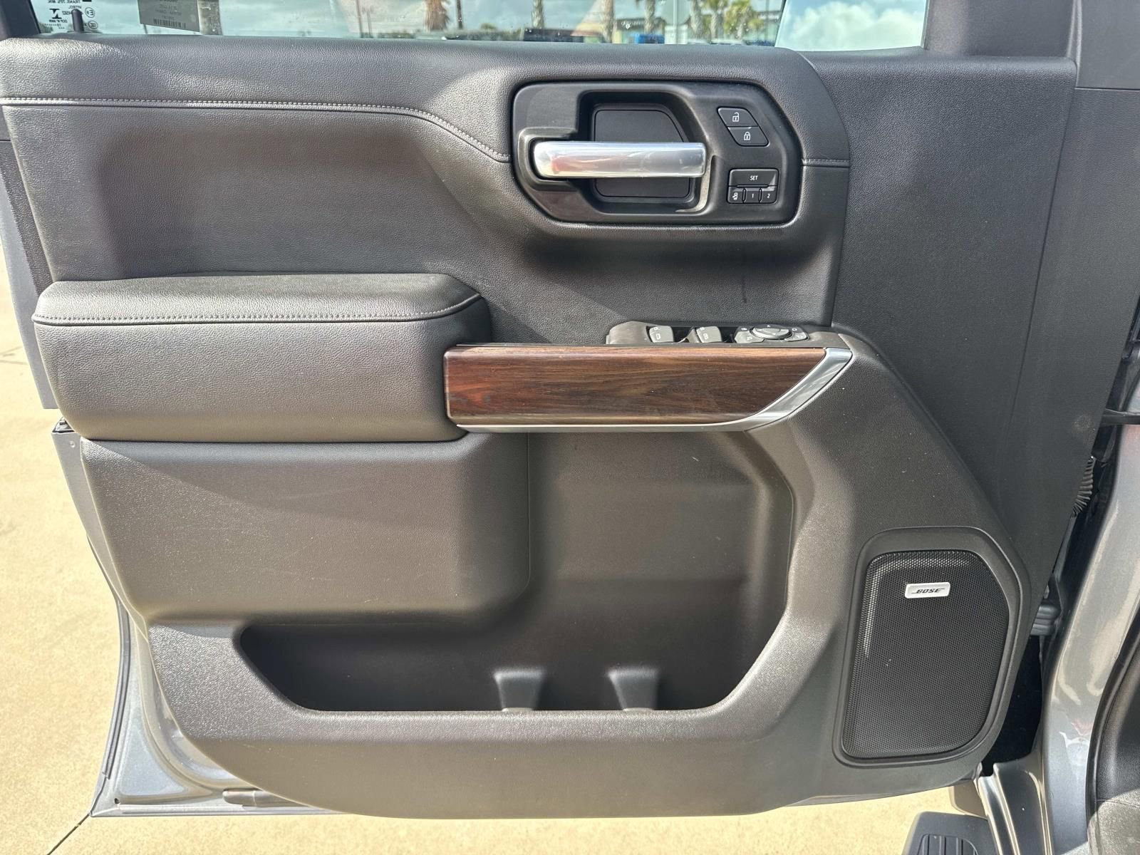 Used 2019 GMC Sierra 1500 SLT w/ SLT Premium Plus Package image 17