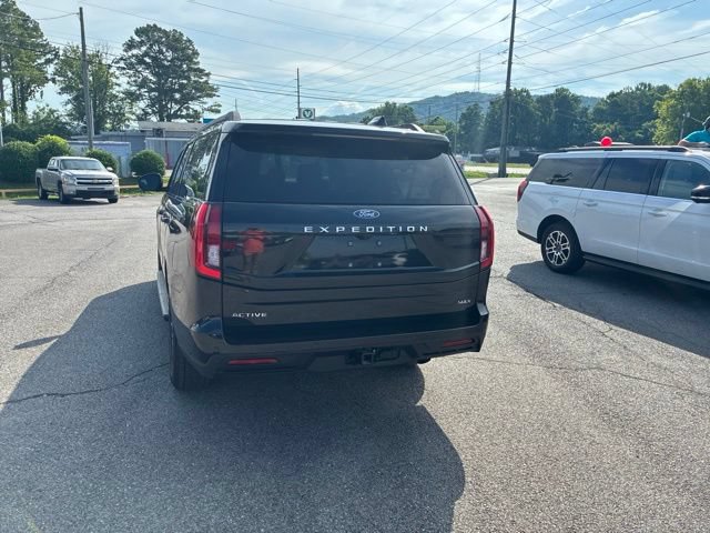 Used 2025 Ford Expedition Max Active AWD/4WD image 9