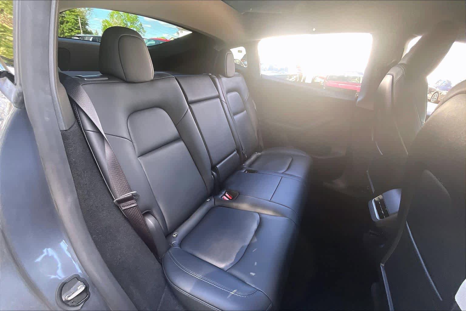 Used 2023 Tesla Model Y Long Range AWD/4WD image 19