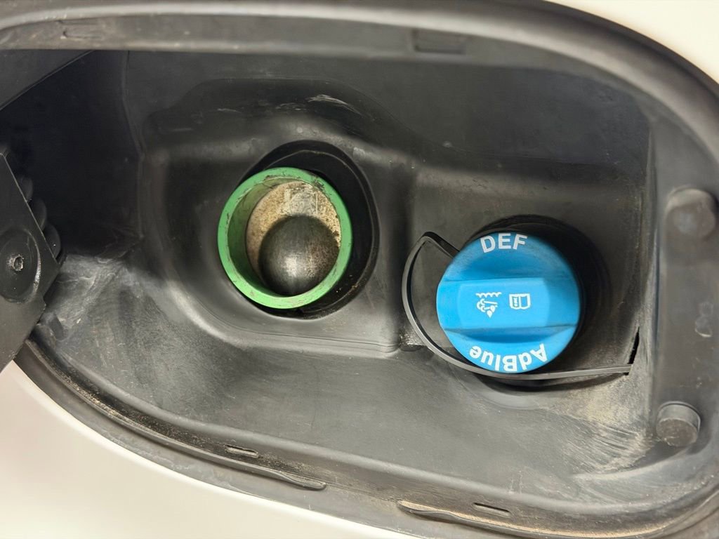 Used 2020 Chevrolet Silverado 1500 LTZ image 32