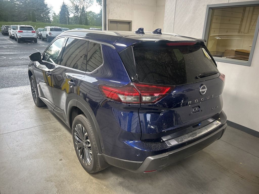 Used 2025 Nissan Rogue SL w/ Tech Package AWD/4WD image 7