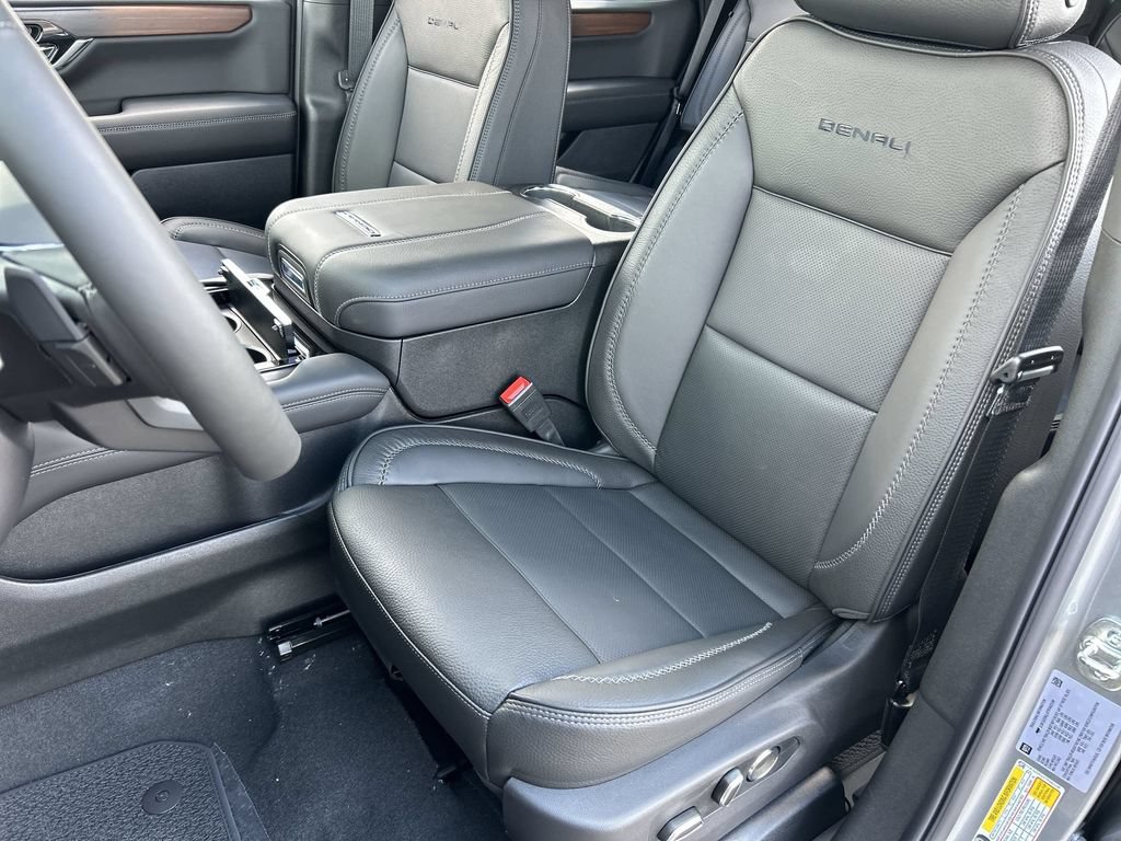 New 2026 GMC Yukon Denali AWD/4WD image 19