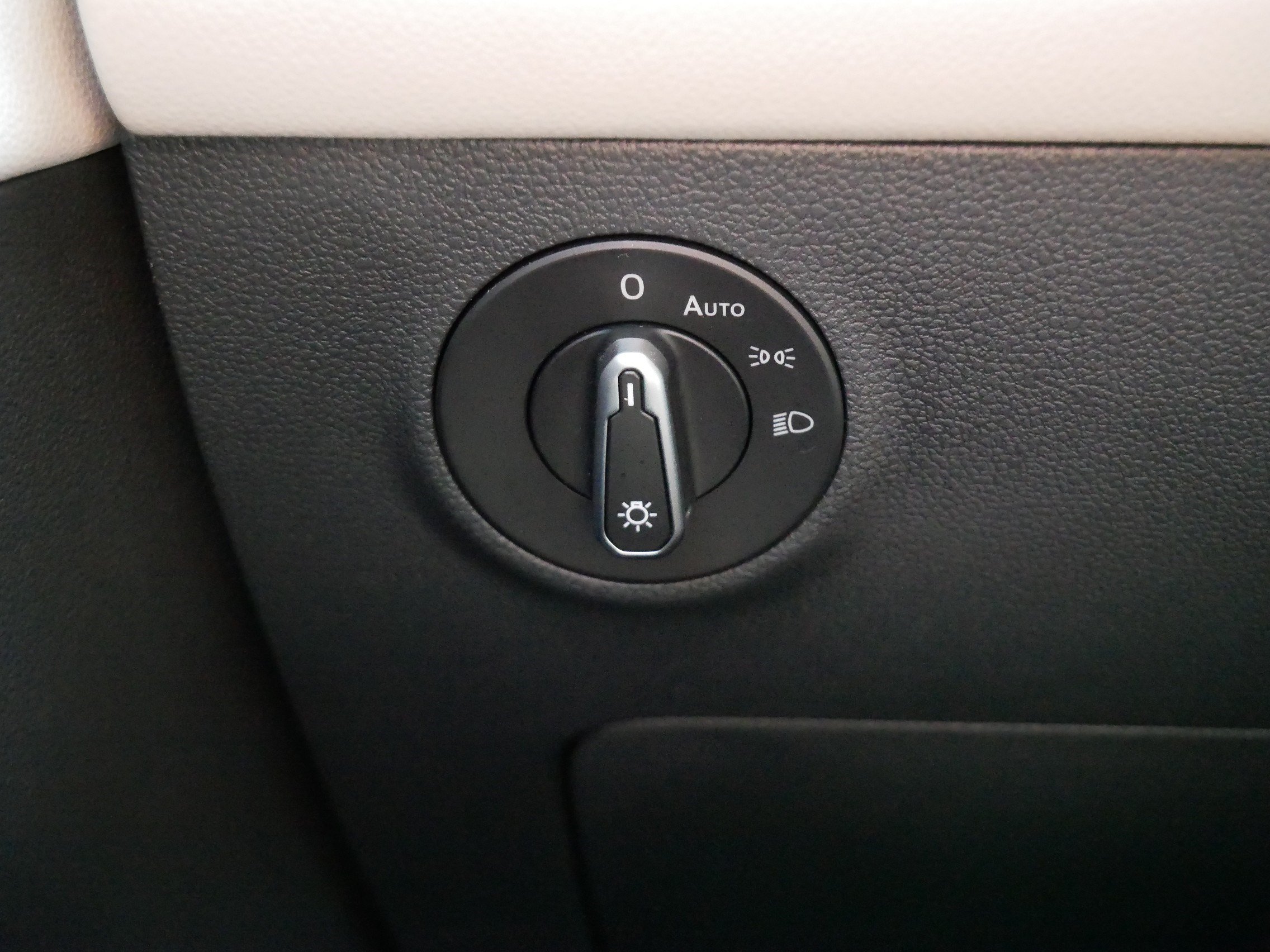 Used 2025 Volkswagen Taos S AWD/4WD image 27