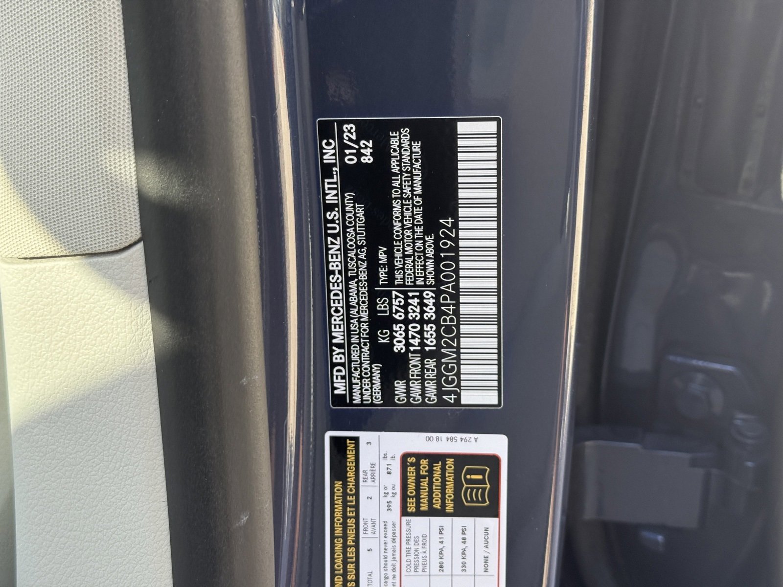 Used 2023 Mercedes-Benz EQE 500 4MATIC SUV image 29