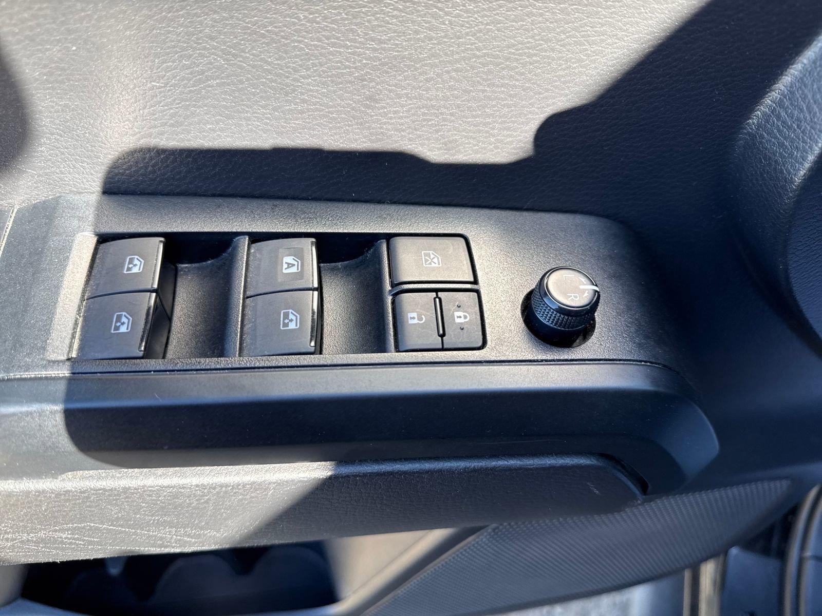 Used 2023 Toyota Tacoma SR image 11