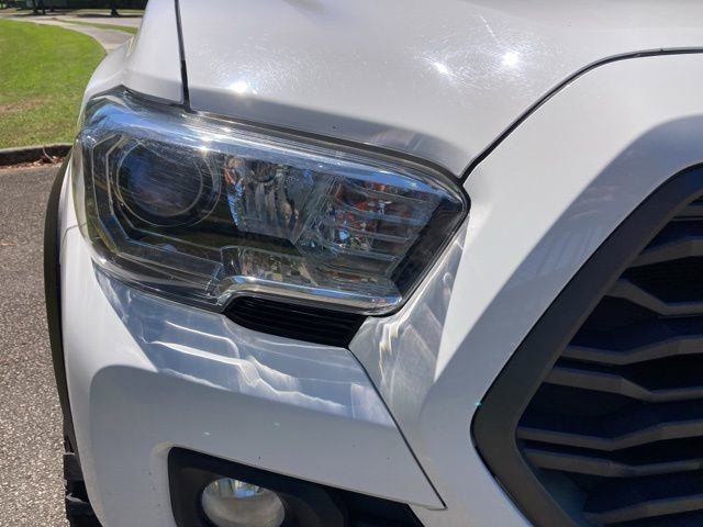 Used 2021 Toyota Tacoma TRD Off-Road image 10