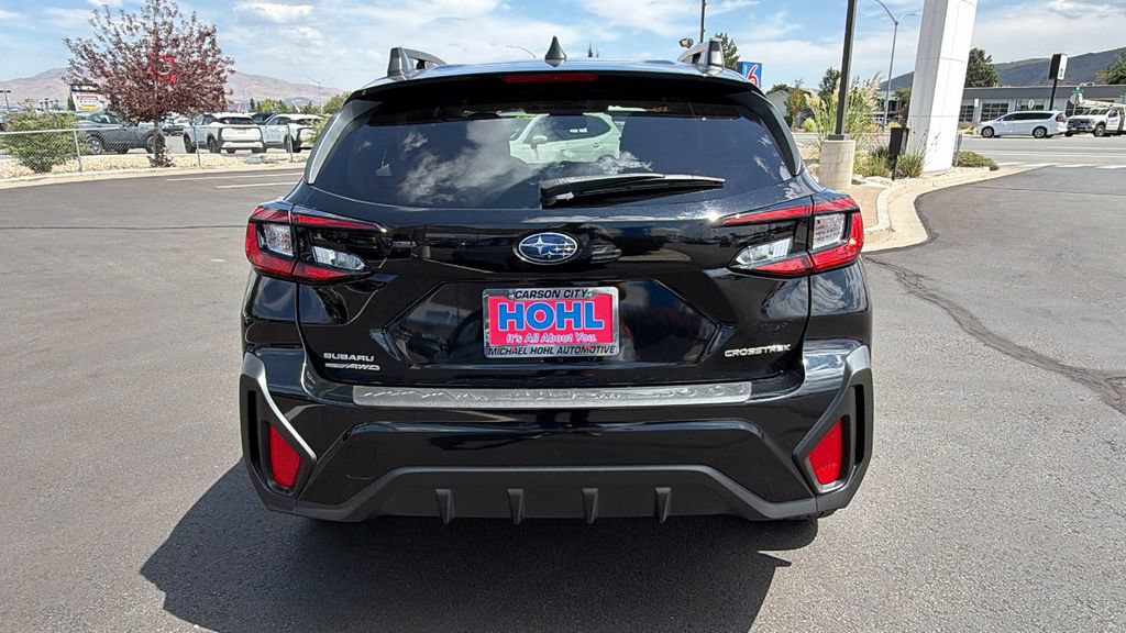 Used 2024 Subaru Crosstrek 2.0i Premium AWD/4WD image 4