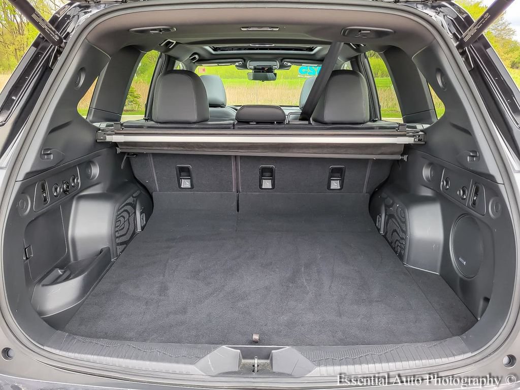 Used 2025 Subaru Forester Touring AWD/4WD image 29
