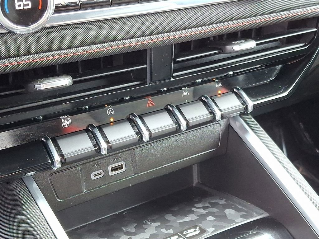 Used 2024 Chevrolet Colorado Z71 image 15