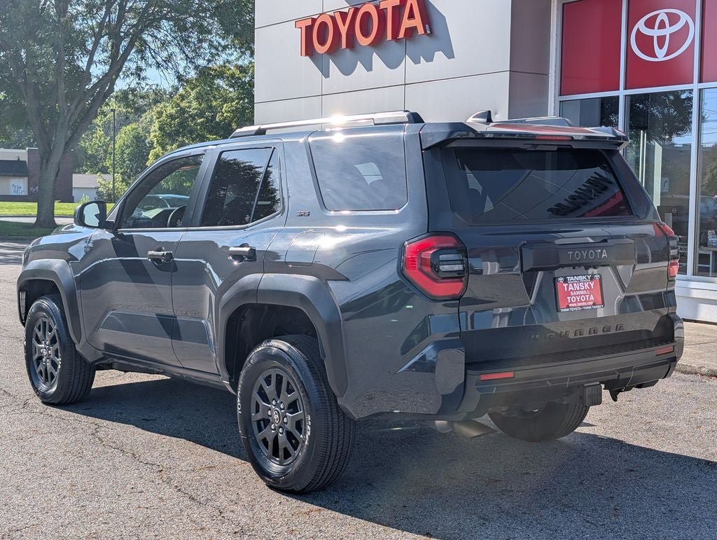 Used 2025 Toyota 4Runner SR5 AWD/4WD image 5