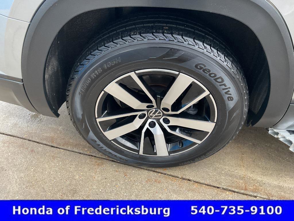 Used 2021 Volkswagen Atlas SE image 12