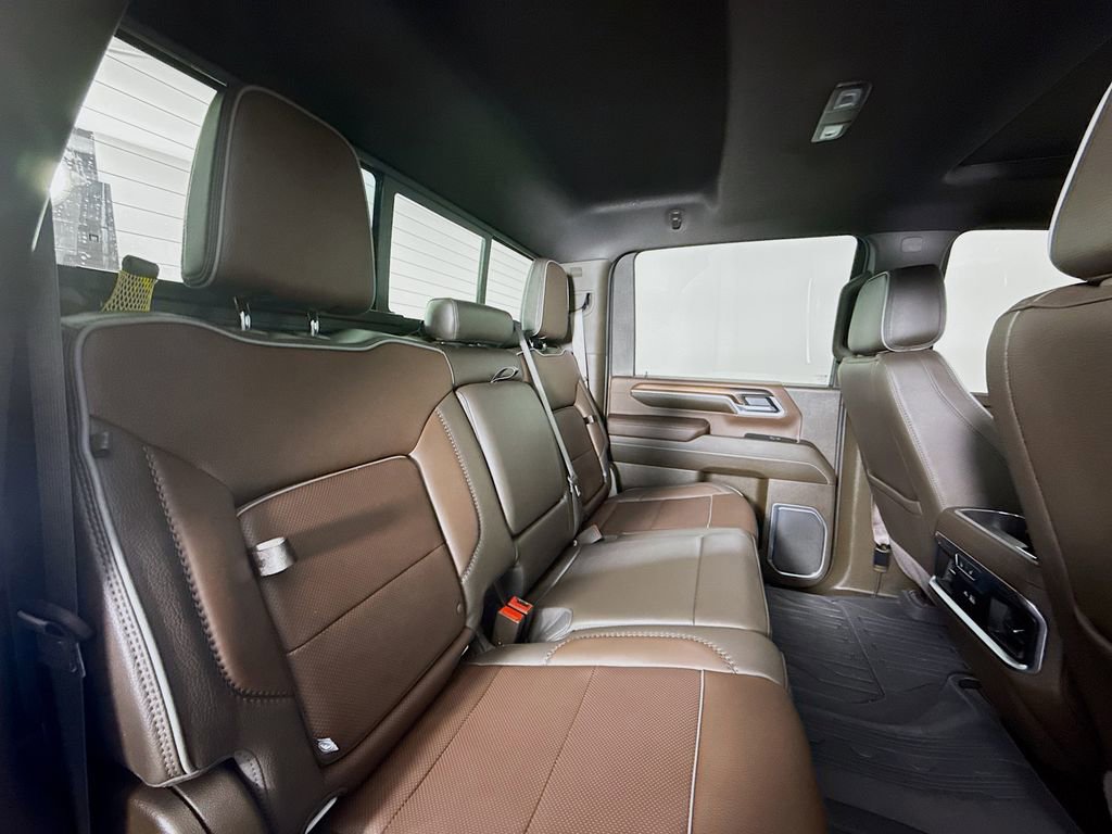 Used 2025 GMC Sierra 3500 Denali w/ Technology Package image 29