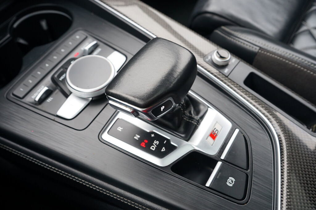 Used 2019 Audi S4 Prestige w/ Prestige Package image 21