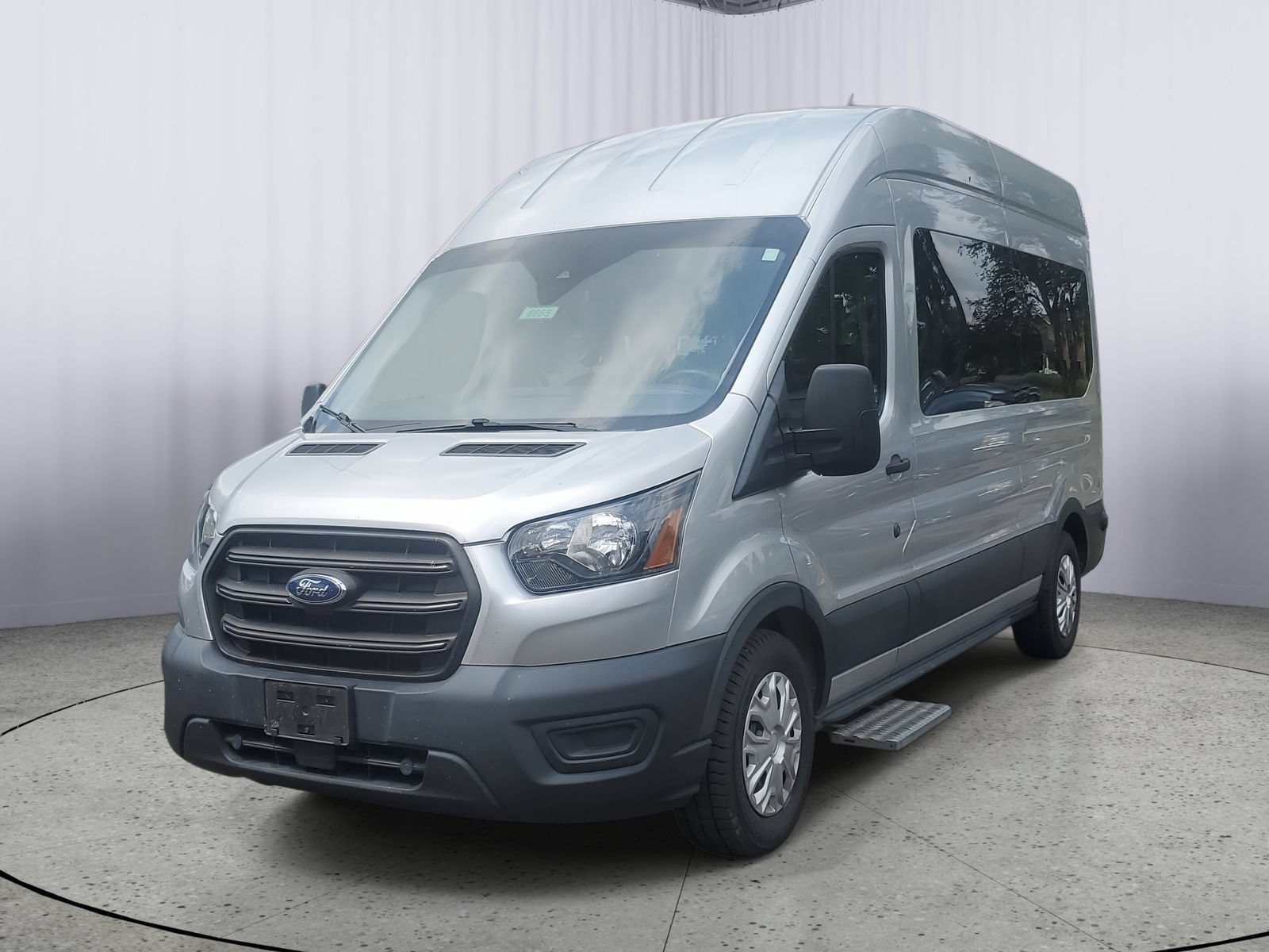 Used 2020 Ford Transit 350 XL RWD image 5