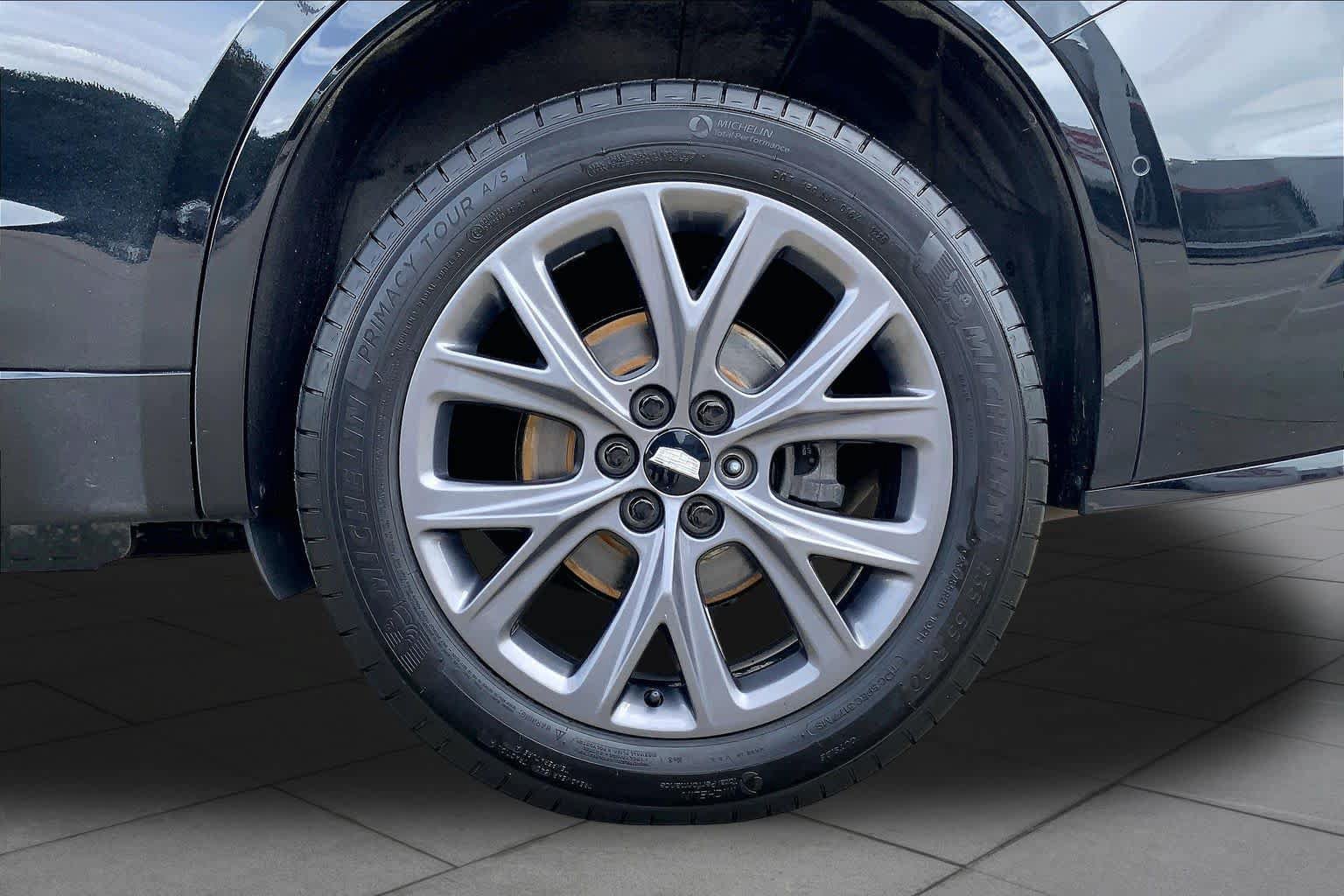 Used 2020 Cadillac XT6 Sport w/ Platinum Package AWD/4WD image 11