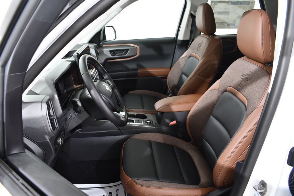 New 2025 Ford Bronco Sport Outer Banks w/ Outer Banks Tech Package+ AWD/4WD image 6