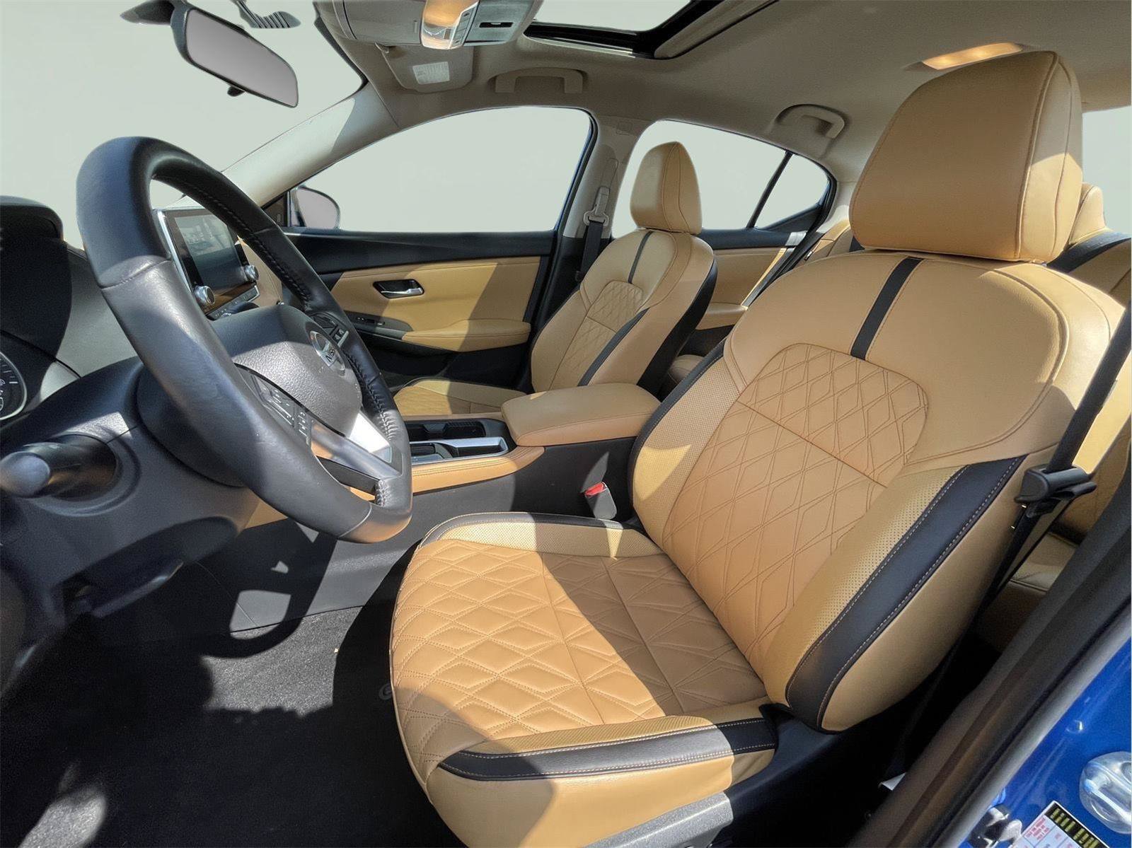 Used 2023 Nissan Sentra SV w/ SV Premium Package FWD image 13