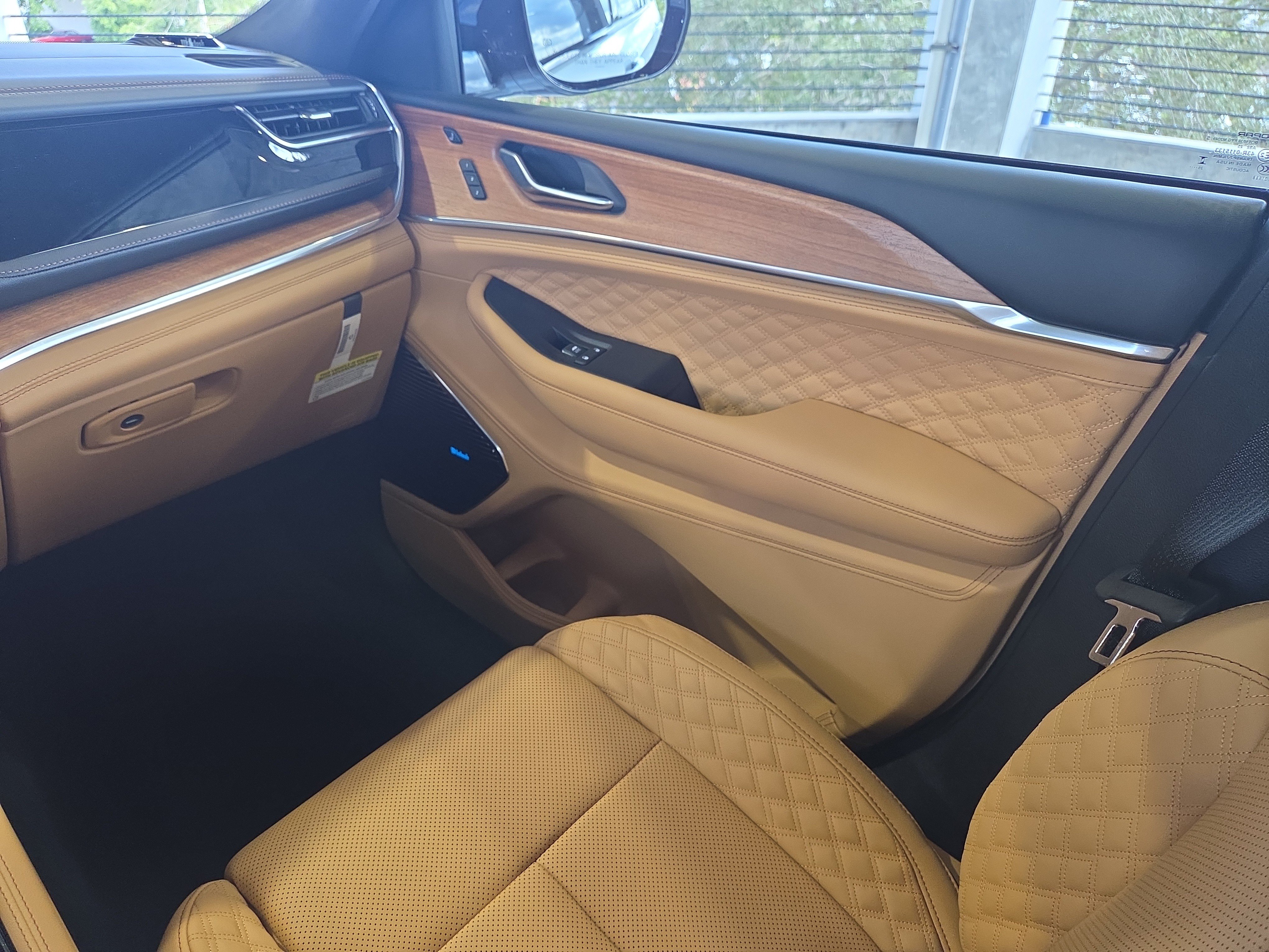 New 2025 Jeep Grand Cherokee L Summit AWD/4WD image 18