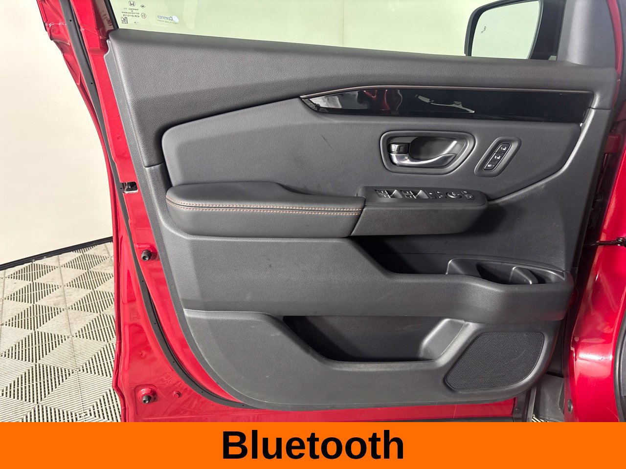 Used 2025 Honda Pilot TrailSport image 10