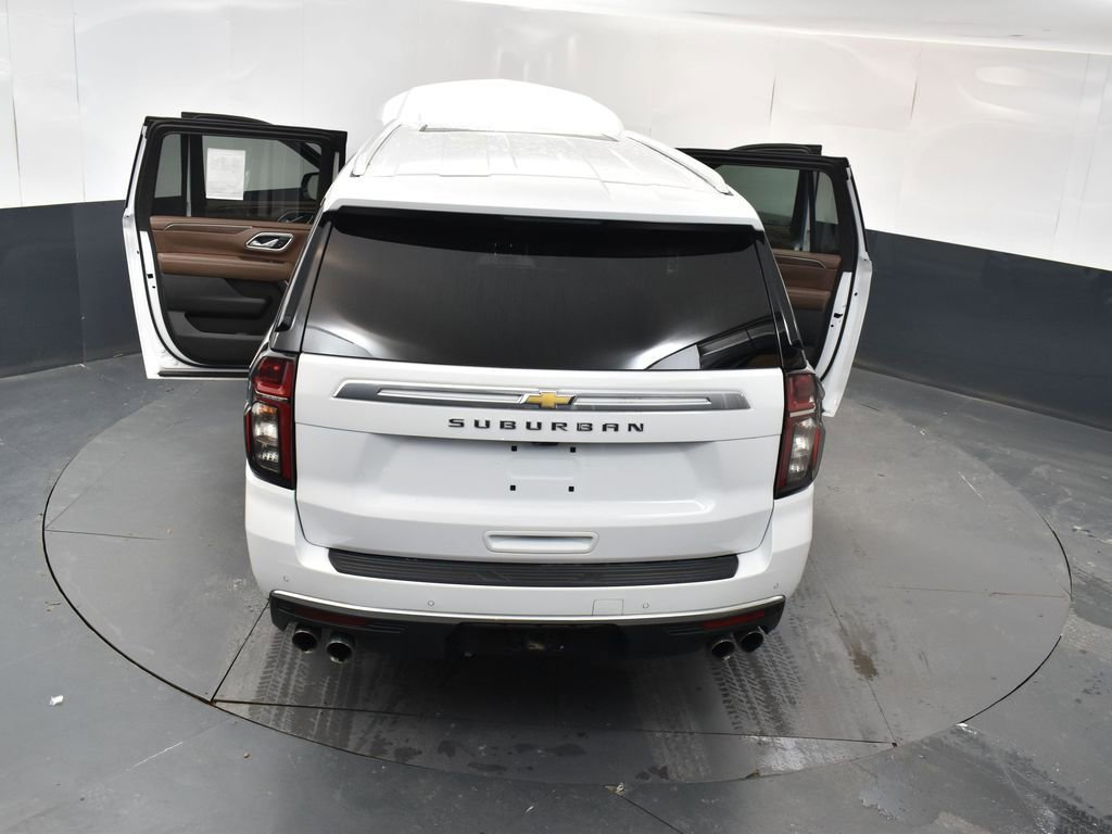 Used 2024 Chevrolet Suburban High Country image 19