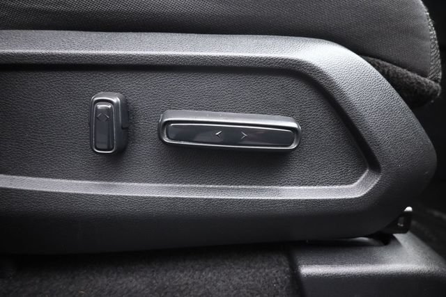Used 2025 Honda Pilot Sport image 24