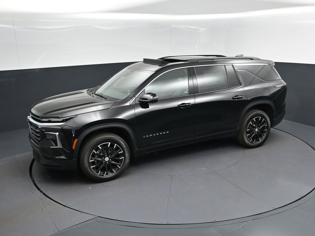 New 2026 Chevrolet Traverse LT w/ Sun and Wheel Package FWD image 31