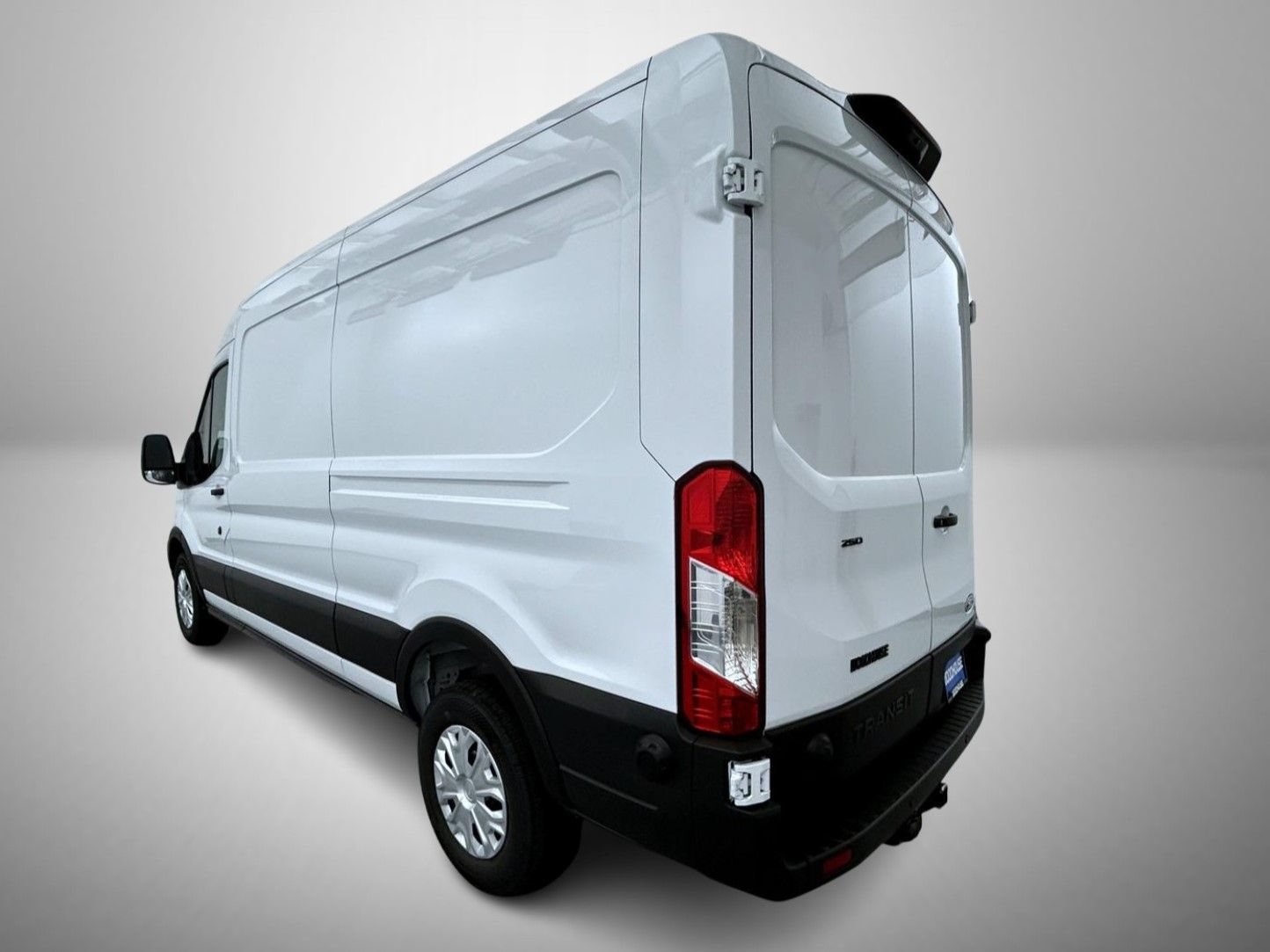 New 2027 Ford Transit 250 148 Medium Roof w/ Load Area Protection Package RWD image 7