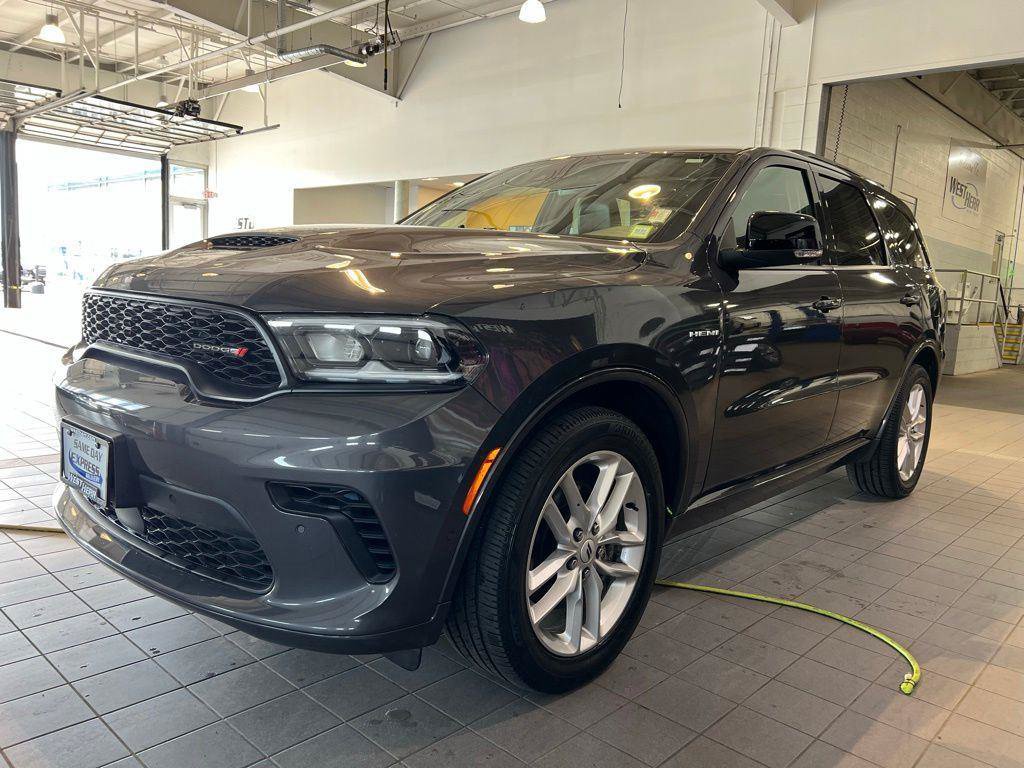 Used 2025 Dodge Durango R/T AWD/4WD image 4