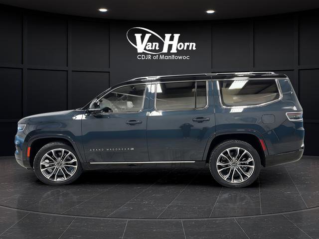 Used 2024 Jeep Grand Wagoneer Series III w/ HD Trailer Tow Package AWD/4WD image 6