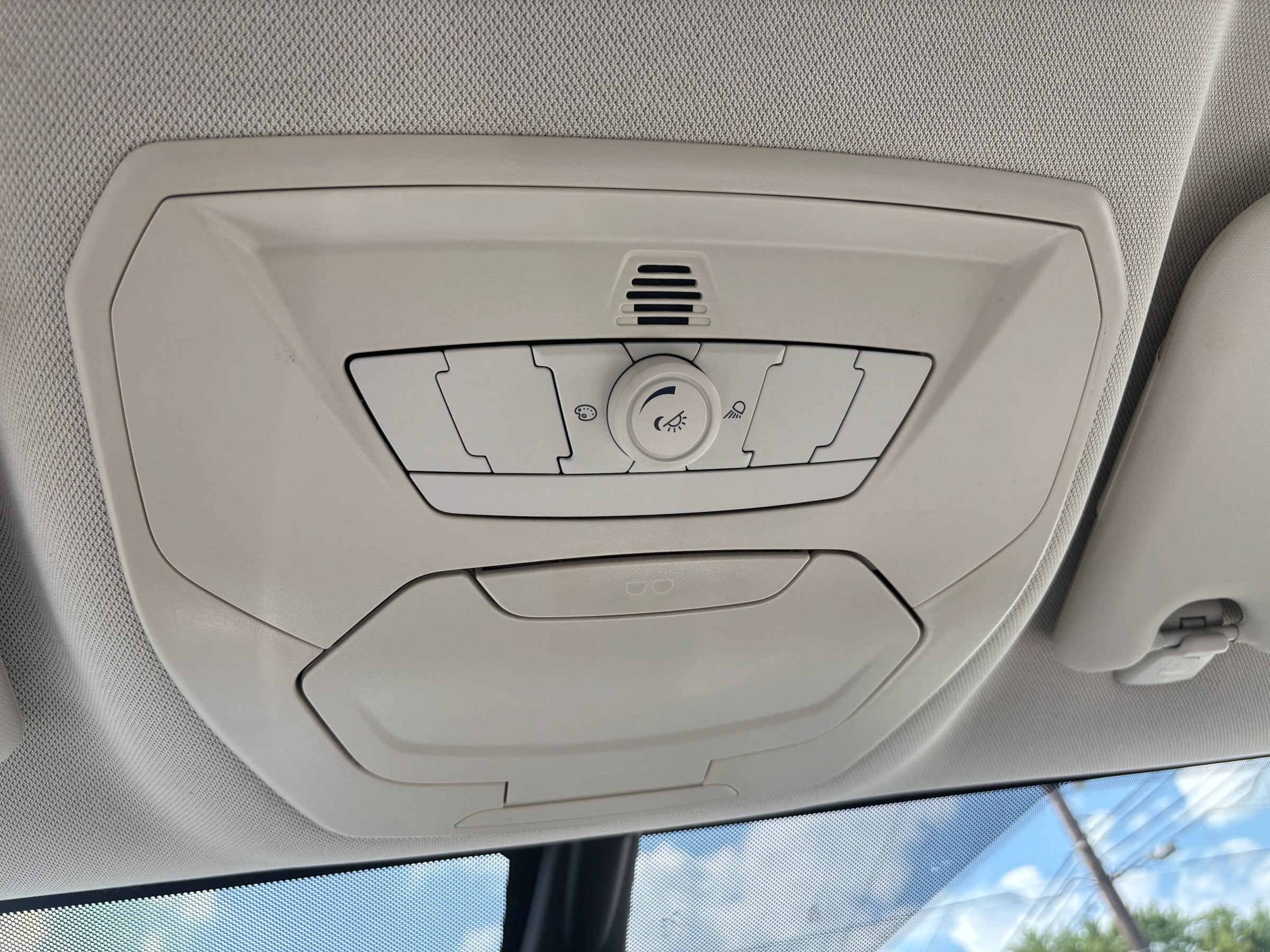 Used 2014 Ford C-MAX SEL w/ Equipment Group 302A FWD image 30