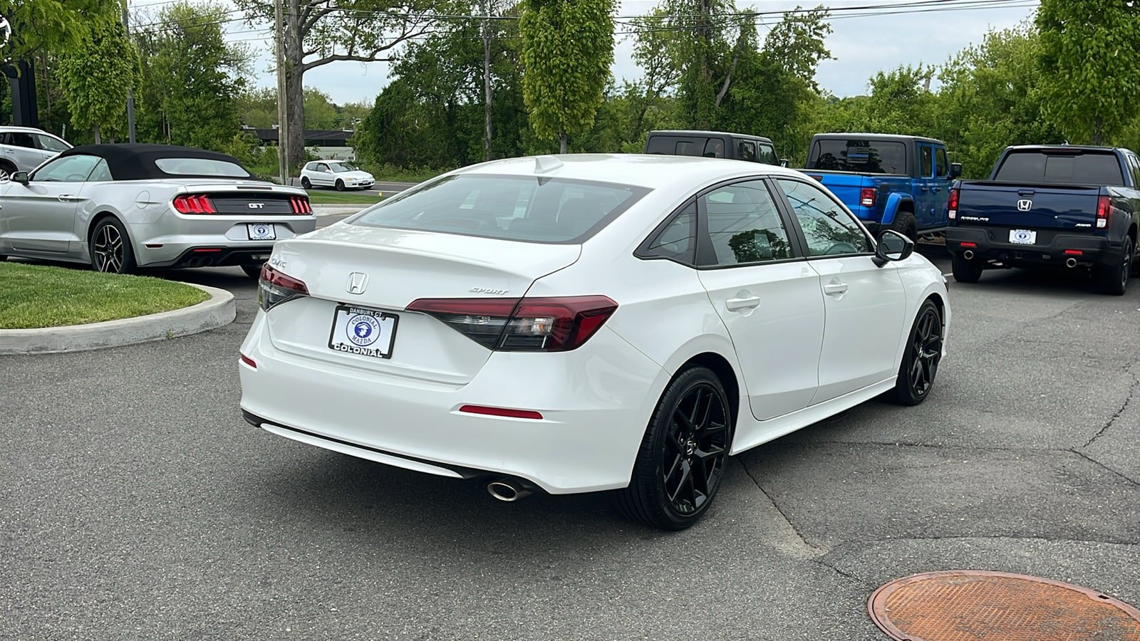 Used 2025 Honda Civic Sport image 4