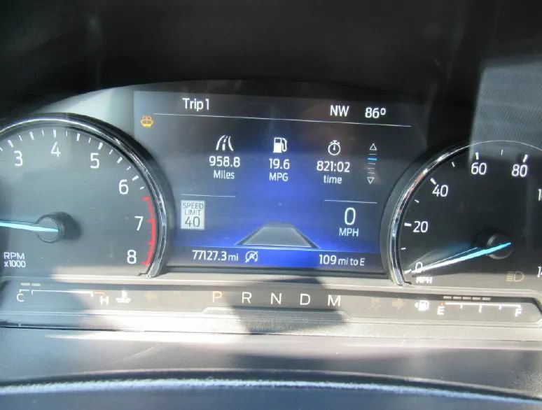 Used 2020 Ford Explorer XLT w/ Equipment Group 202A RWD image 18