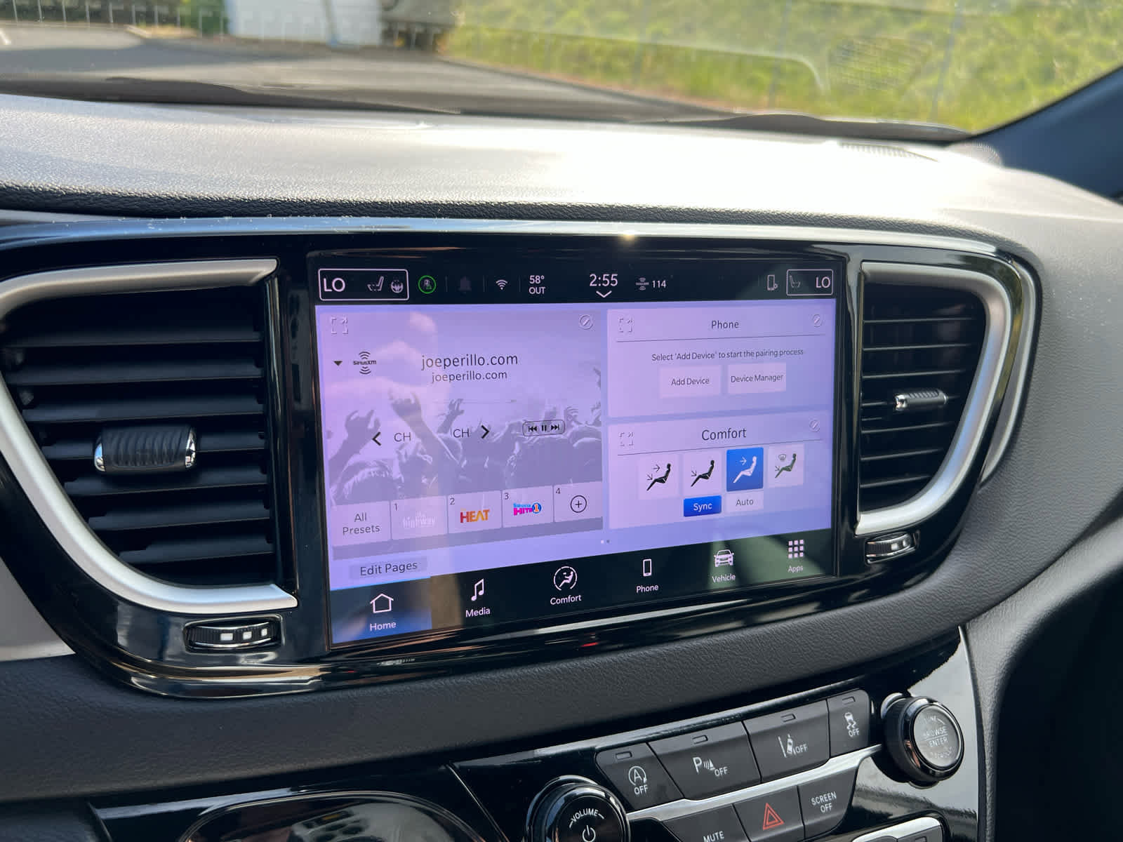 Used 2025 Chrysler Pacifica Select FWD image 20