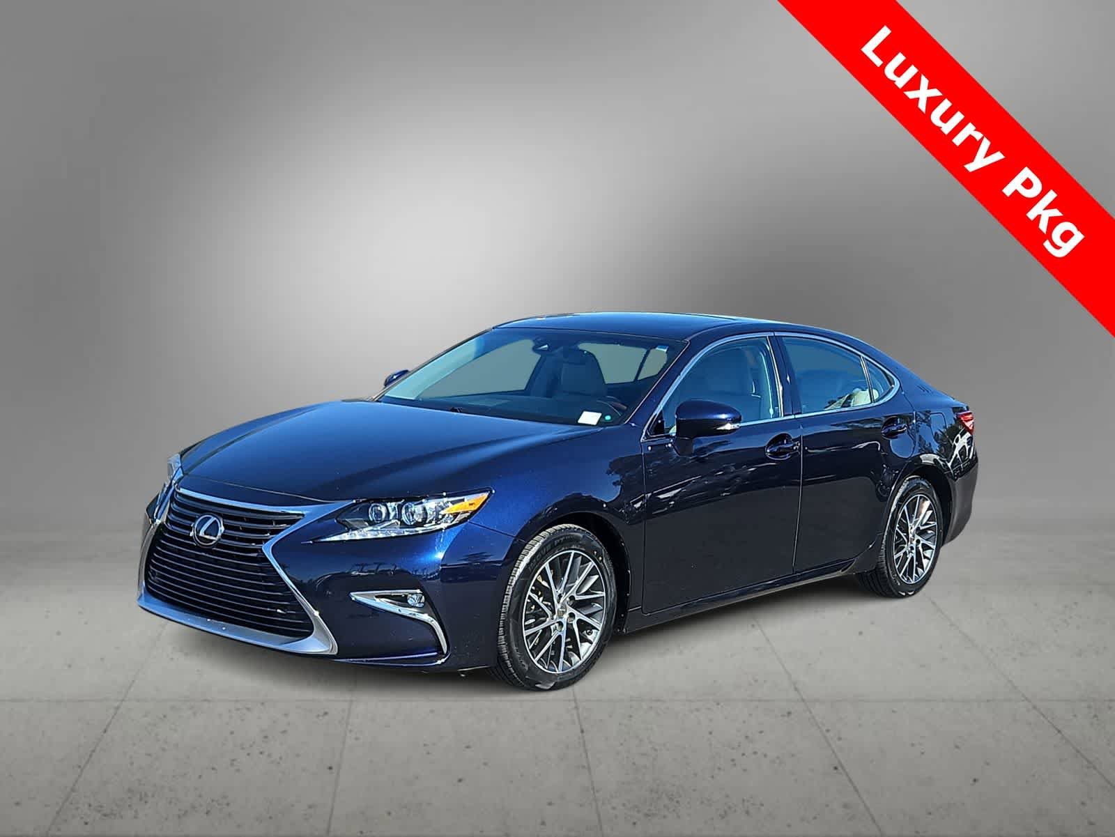 Used 2016 Lexus ES 350 w/ Luxury Package w/Wood Trim image 4