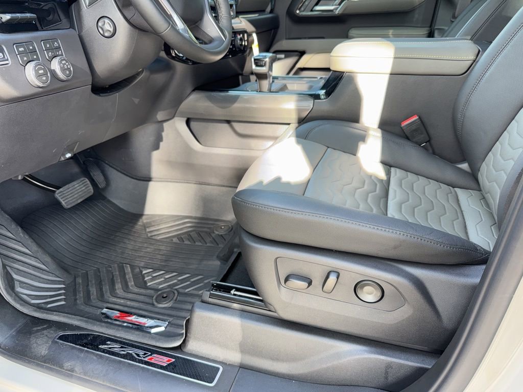 Used 2026 Chevrolet Silverado 1500 ZR2 AWD/4WD image 24