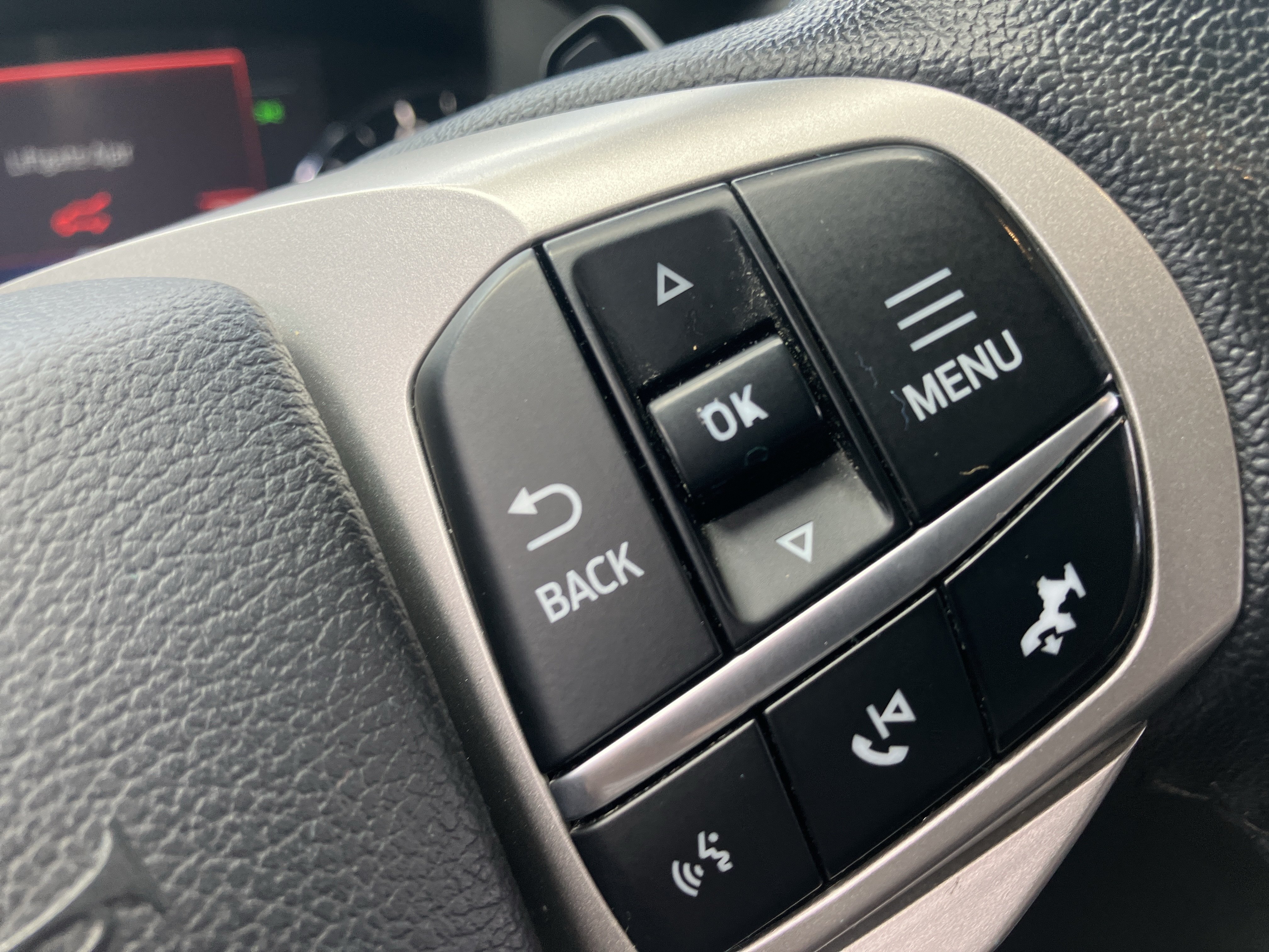 Used 2021 Ford Explorer XLT AWD/4WD image 26