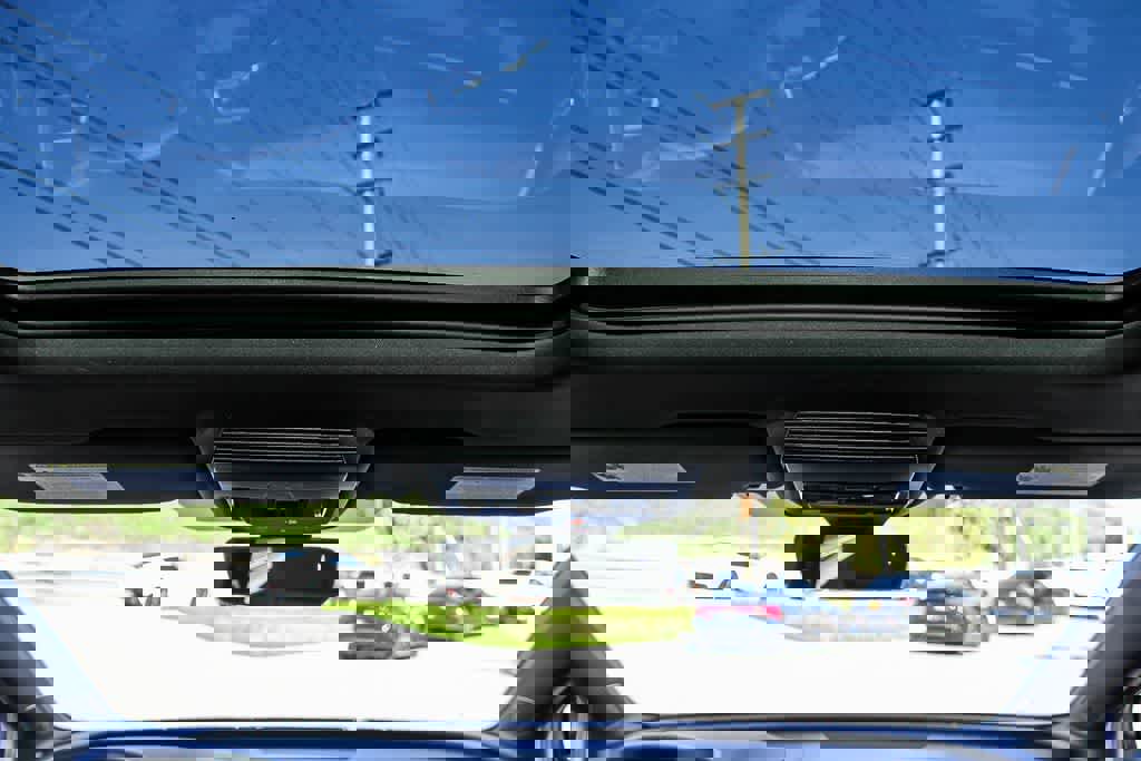 Used 2025 Audi Q4 e-tron Premium Plus w/ Premium Plus AWD/4WD image 12