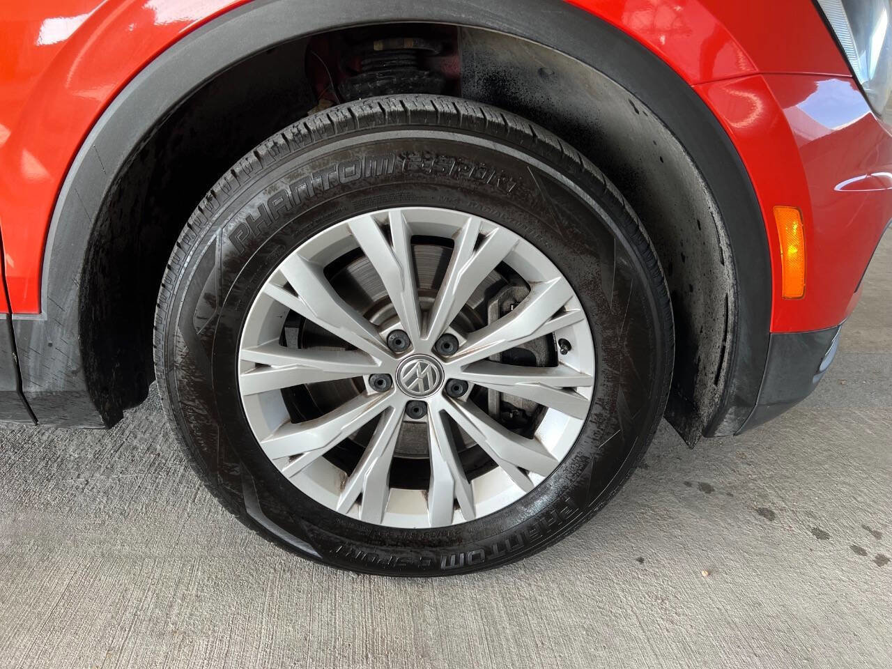 Used 2019 Volkswagen Tiguan S w/ 3rd Row Seat Package image 27