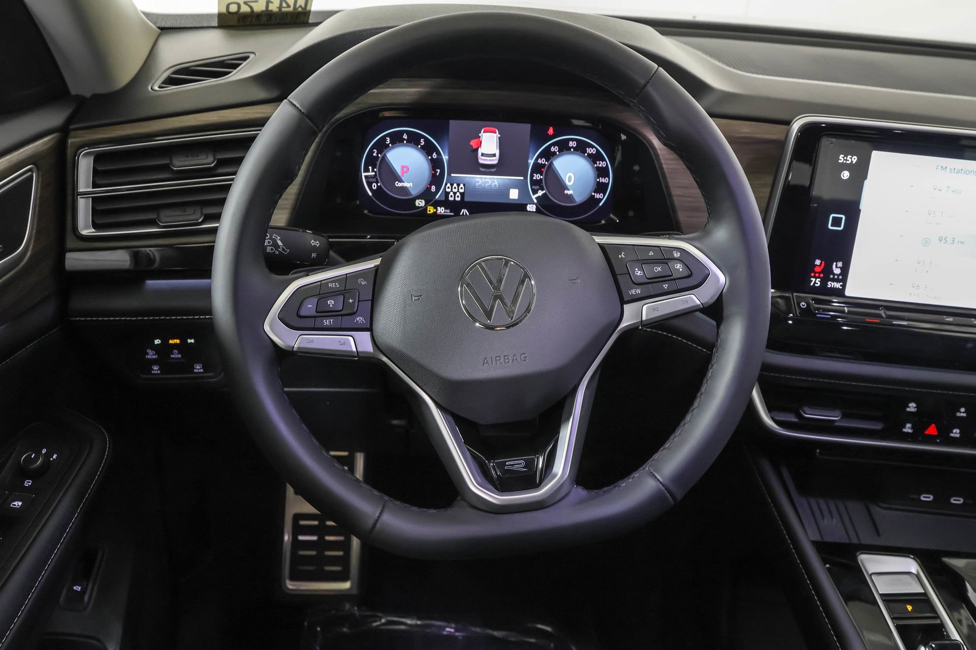 New 2026 Volkswagen Atlas SEL Premium R-Line image 23