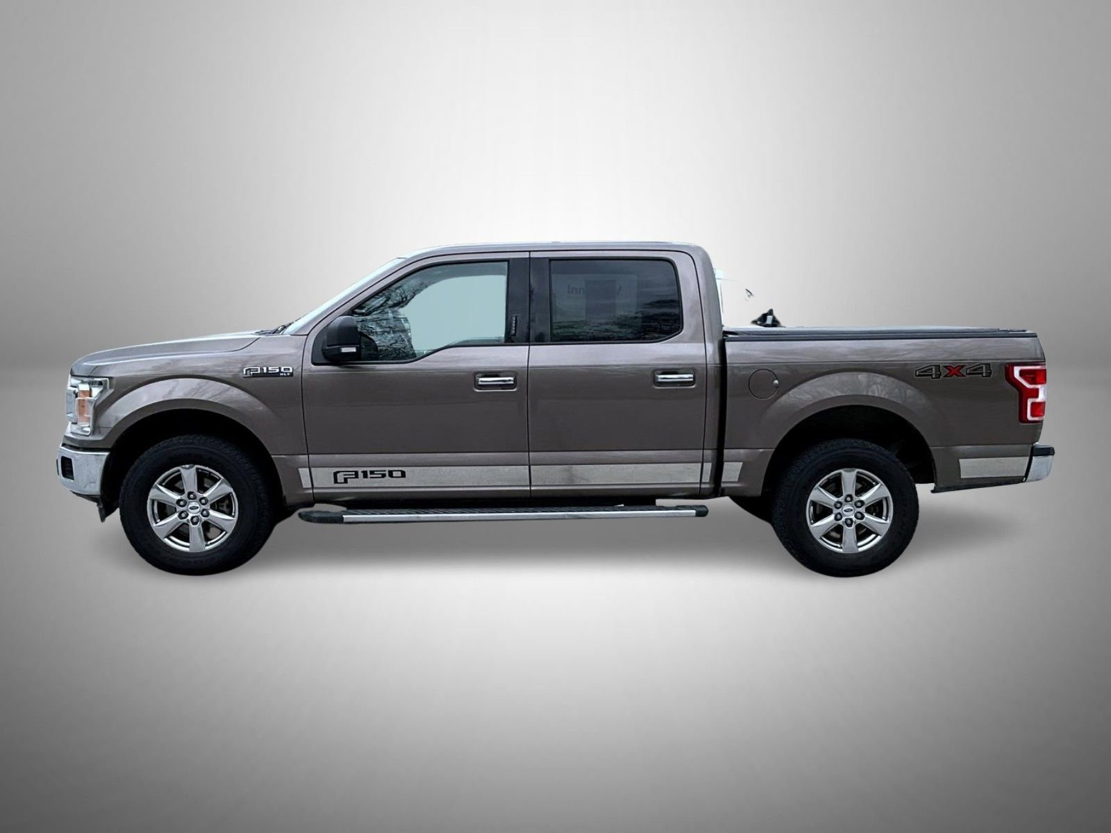 Used 2018 Ford F150 XLT w/ Equipment Group 302A Luxury AWD/4WD image 8