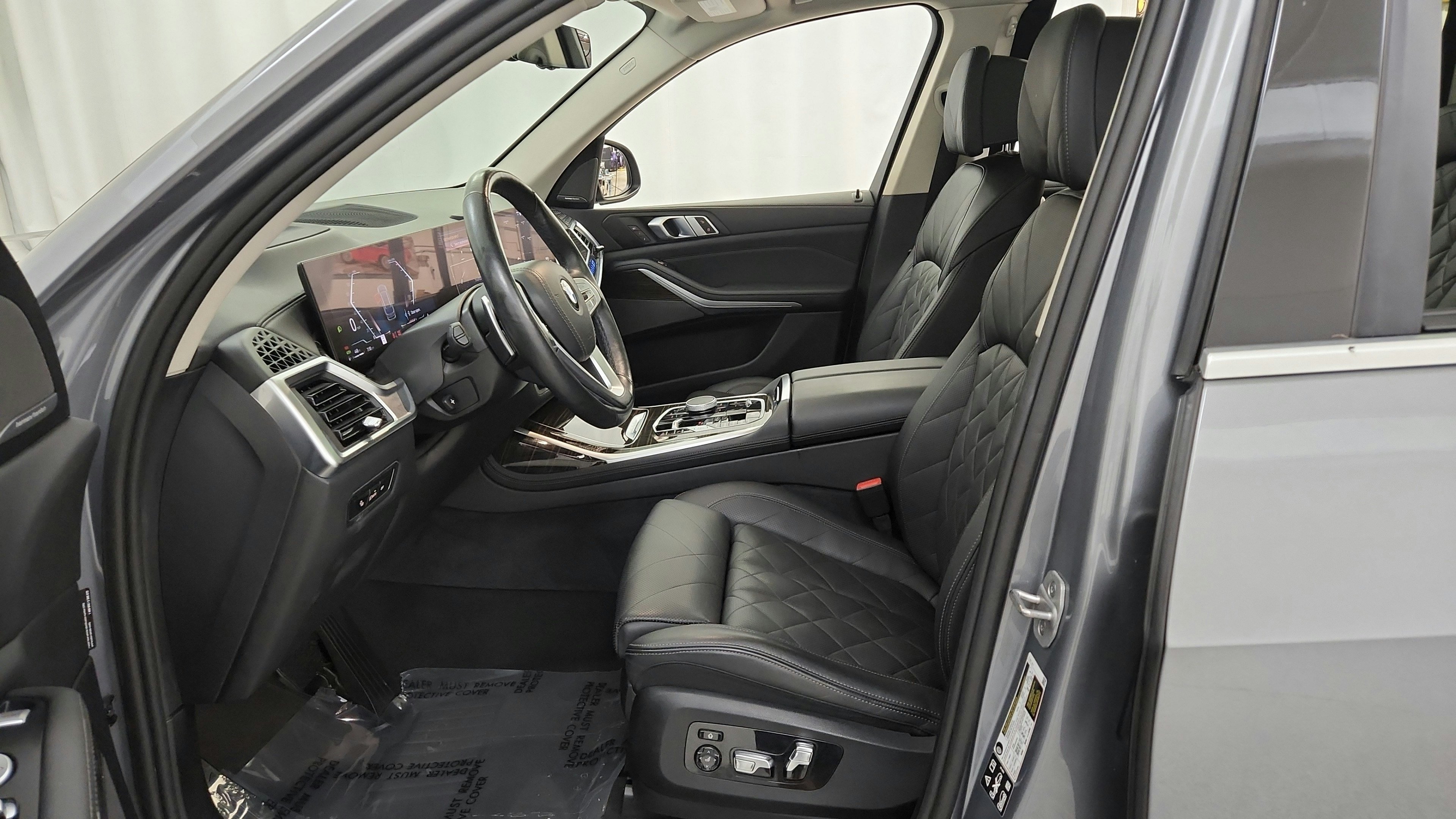 Used 2025 BMW X7 xDrive40i AWD/4WD image 18