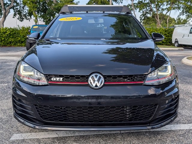 Used 2015 Volkswagen Golf 4-Door image 2