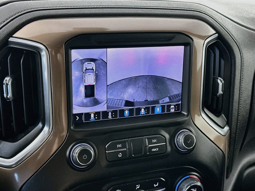 Used 2023 Chevrolet Silverado 3500 High Country w/ Technology Package AWD/4WD image 20