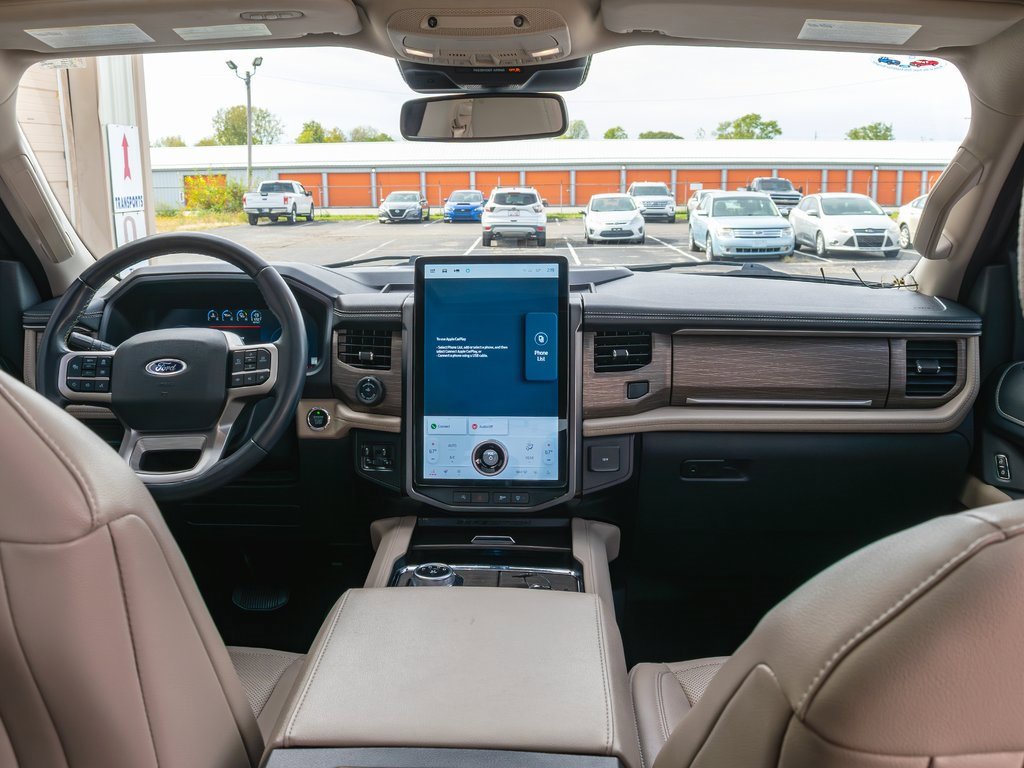 Used 2024 Ford Expedition Limited image 39