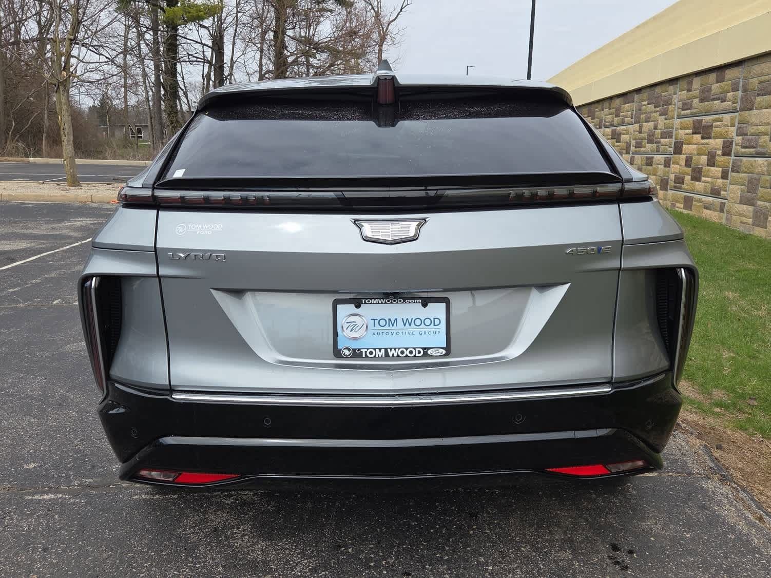 Used 2024 Cadillac Lyriq Luxury w/ LPO, Floor Liner Package image 8